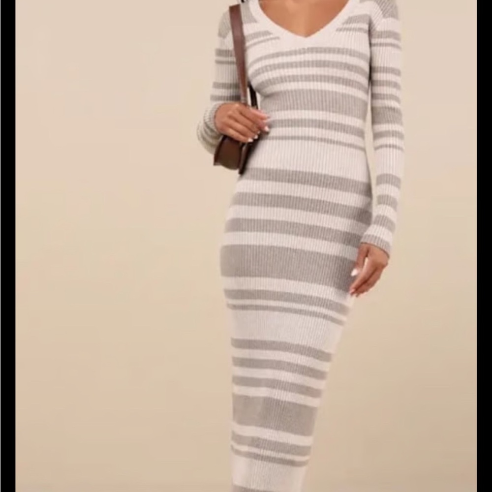 Lulus Ribbed Knit V-Neck Striped Maxi Dress‎ Long Sleeve Neutral Tones - Medium